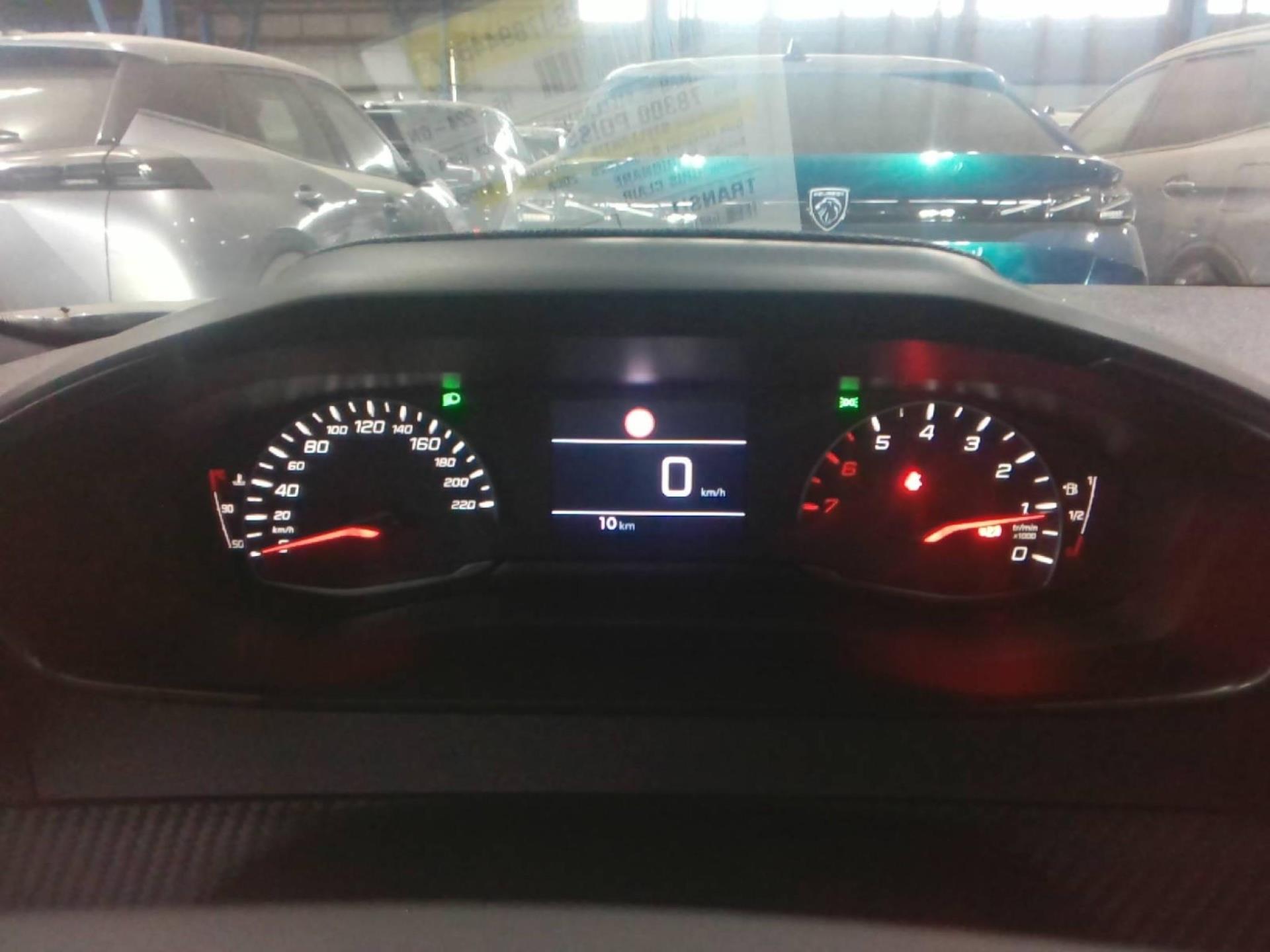 Peugeot 2008 100 S&S BVM6 Style 2025