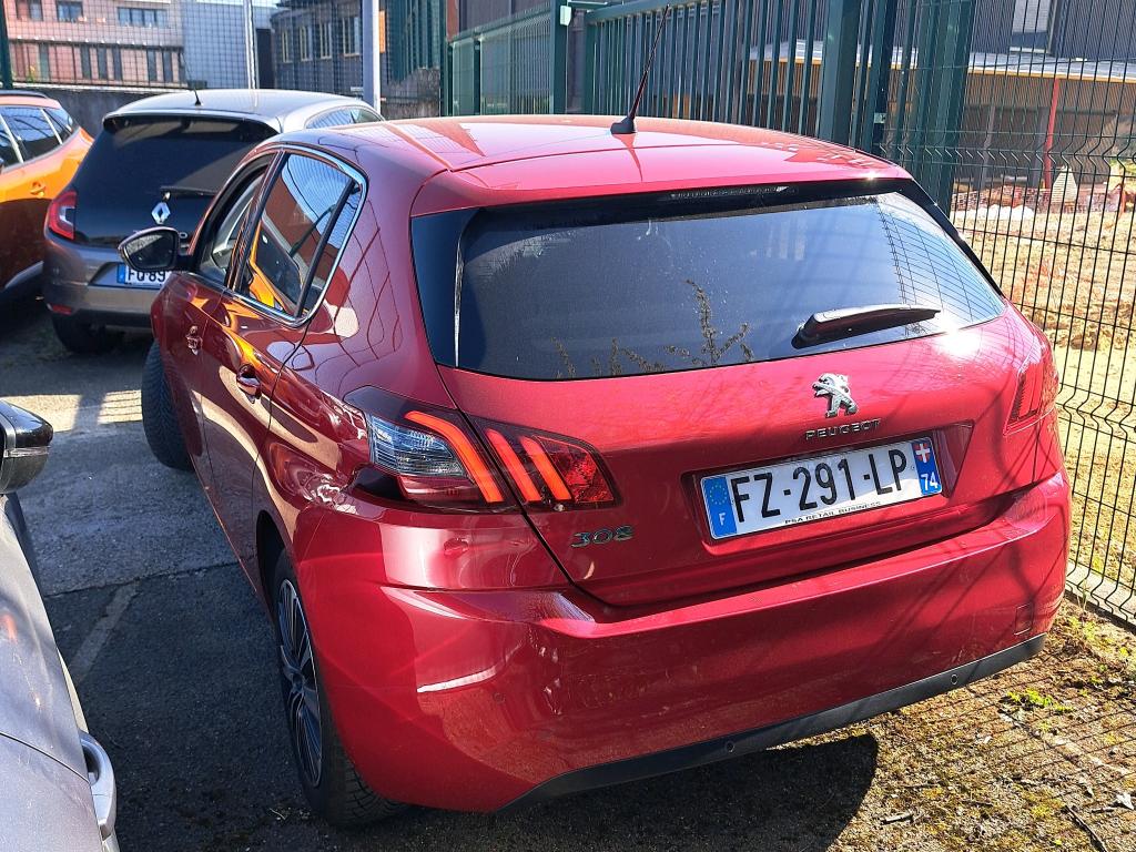 Peugeot 308 PureTech 130ch S&S EAT8 Allure Business 2021
