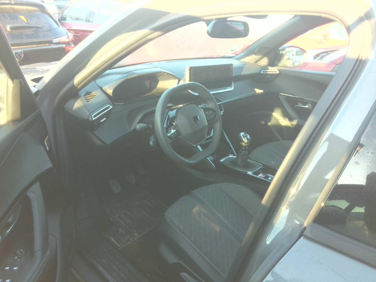 Foto Peugeot 2008 3