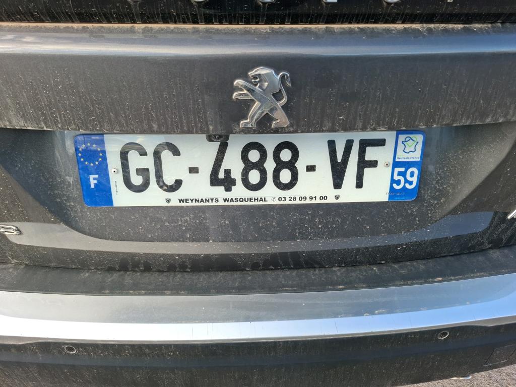 Peugeot 2008 BlueHDi 130 S&S EAT8 Allure Business 2021