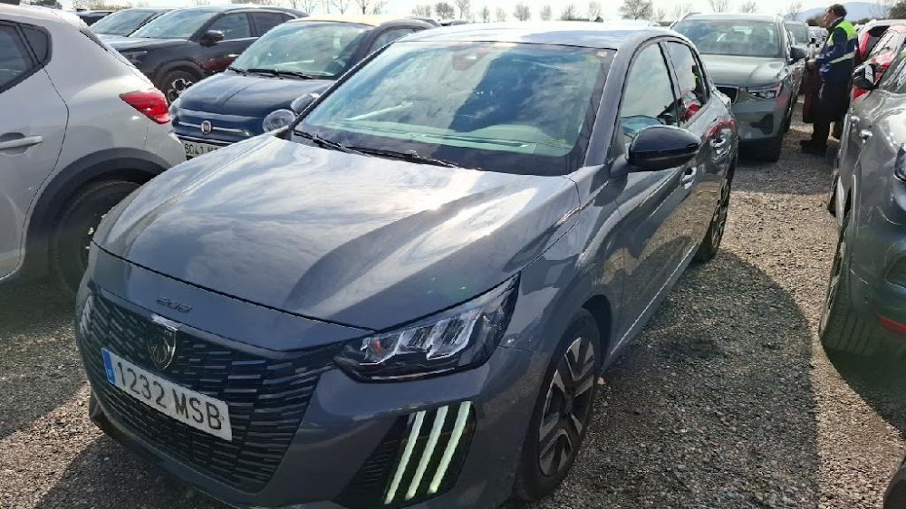 Foto Peugeot 208 4