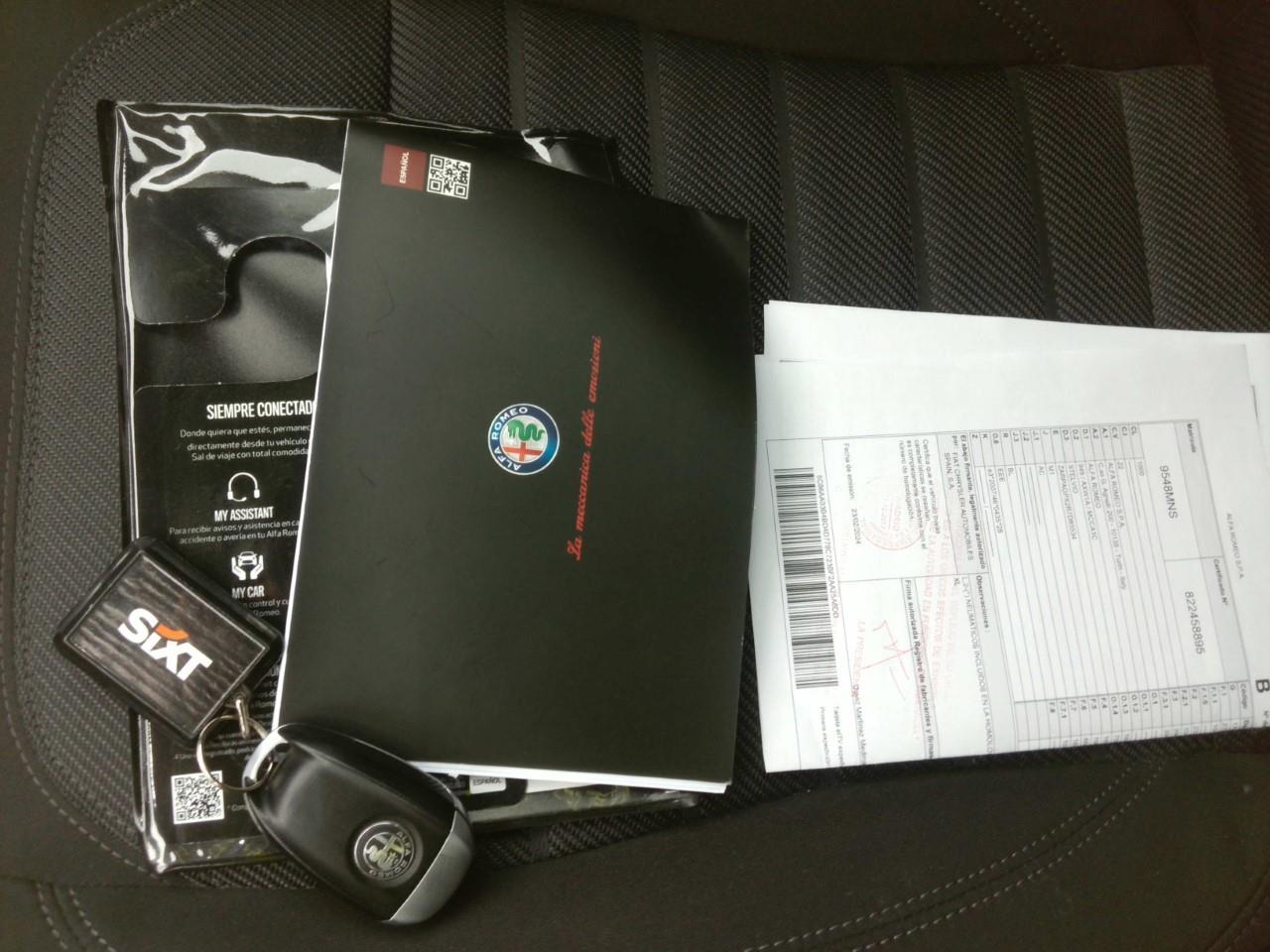 Foto Alfa Romeo Stelvio 15