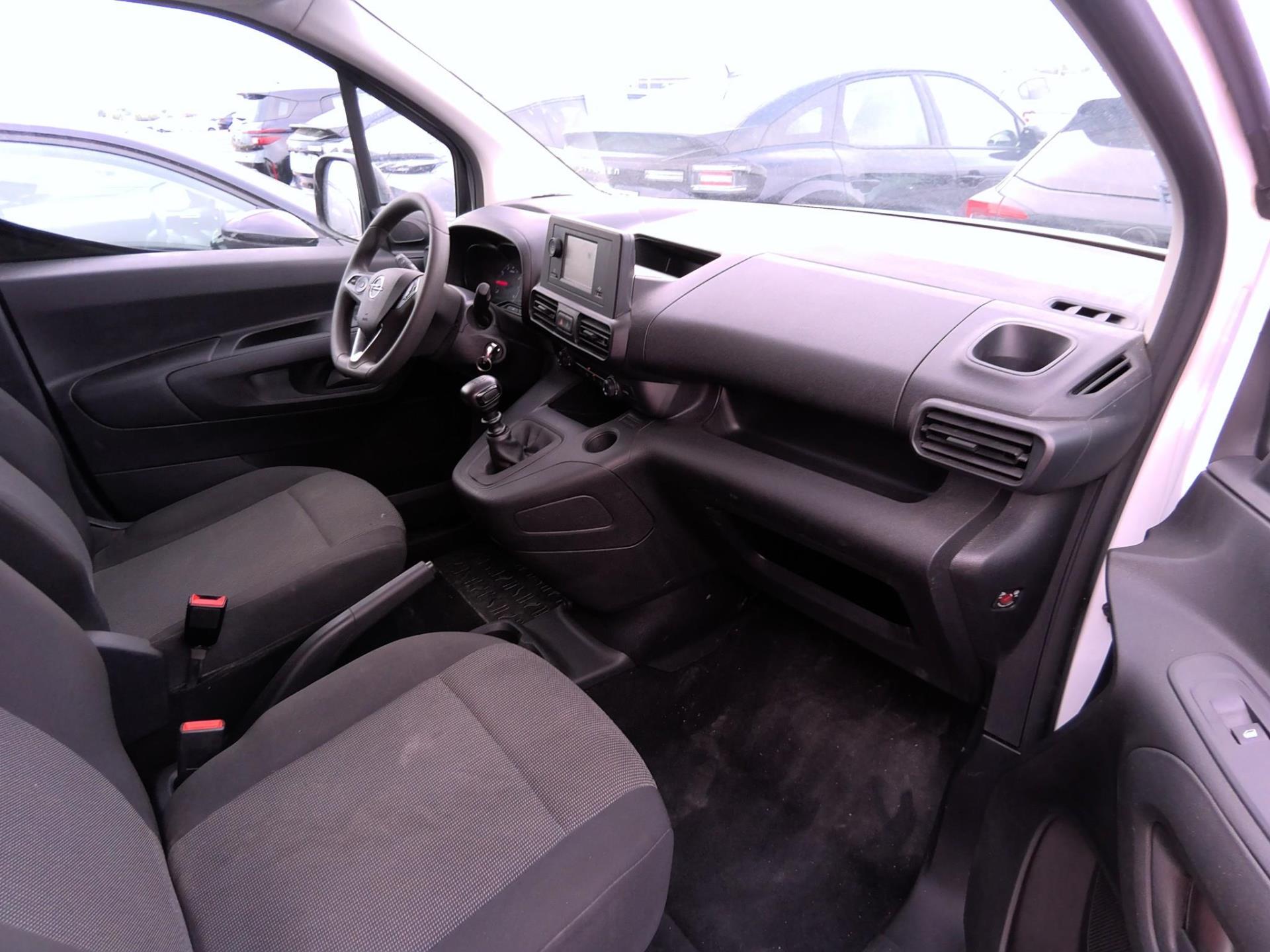 Opel COMBO CARGO M 600 KG PURETECH 110 S&S BVM6 2024