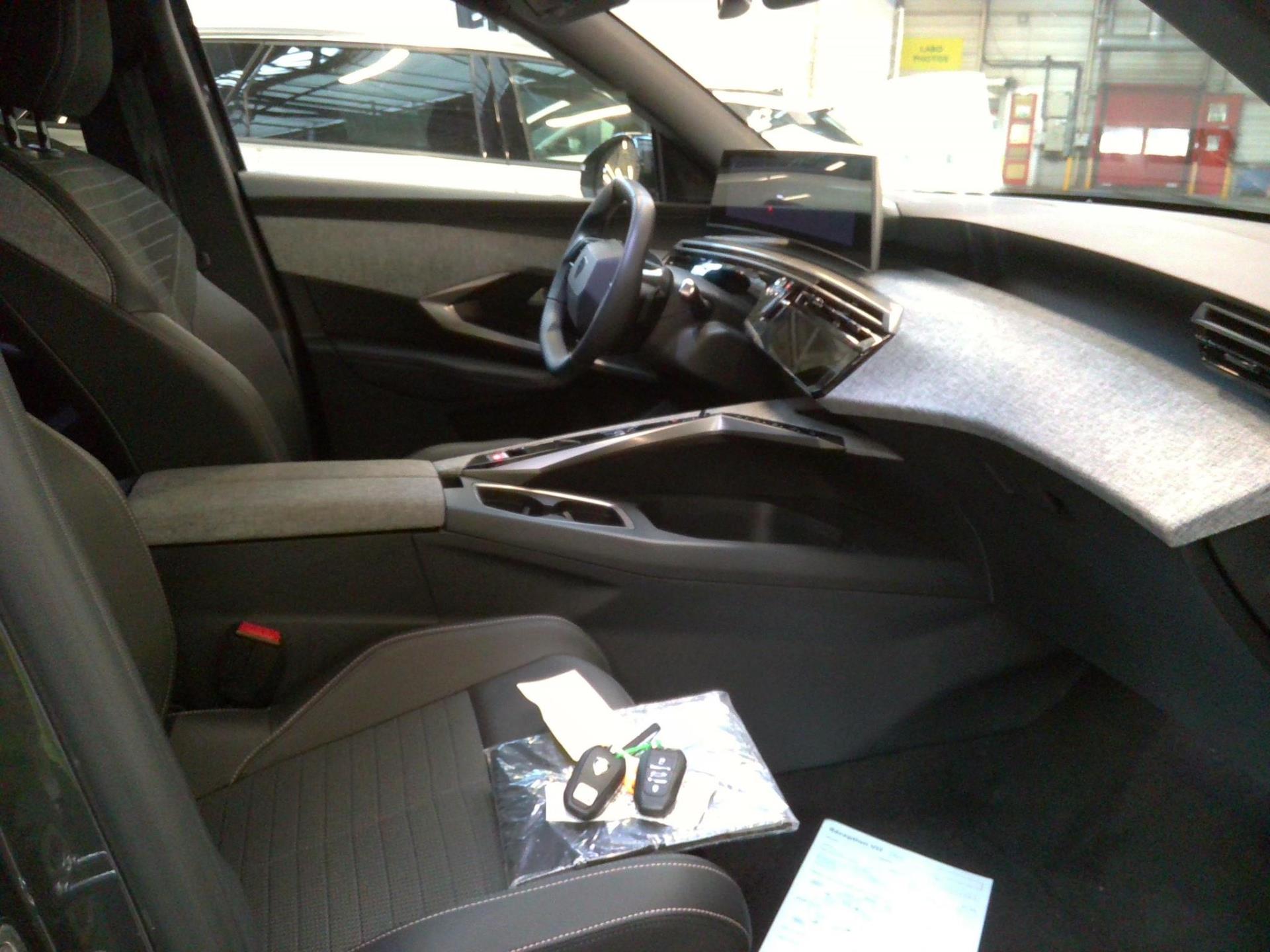 Peugeot 5008 Electrique 73 kWh 210 ch Allure 2024