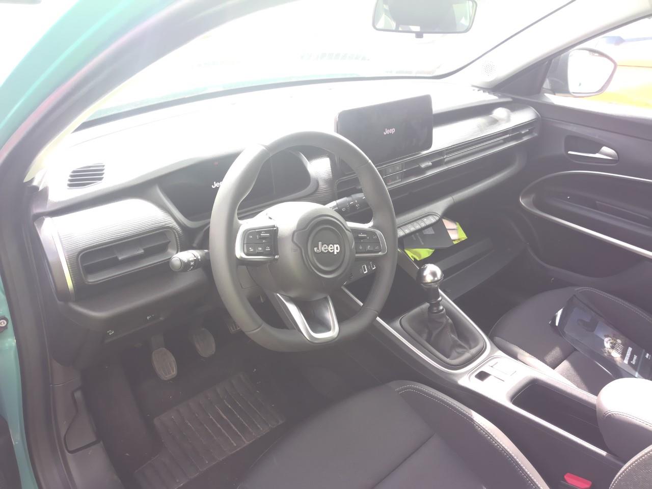 Foto Jeep AVENGER 3