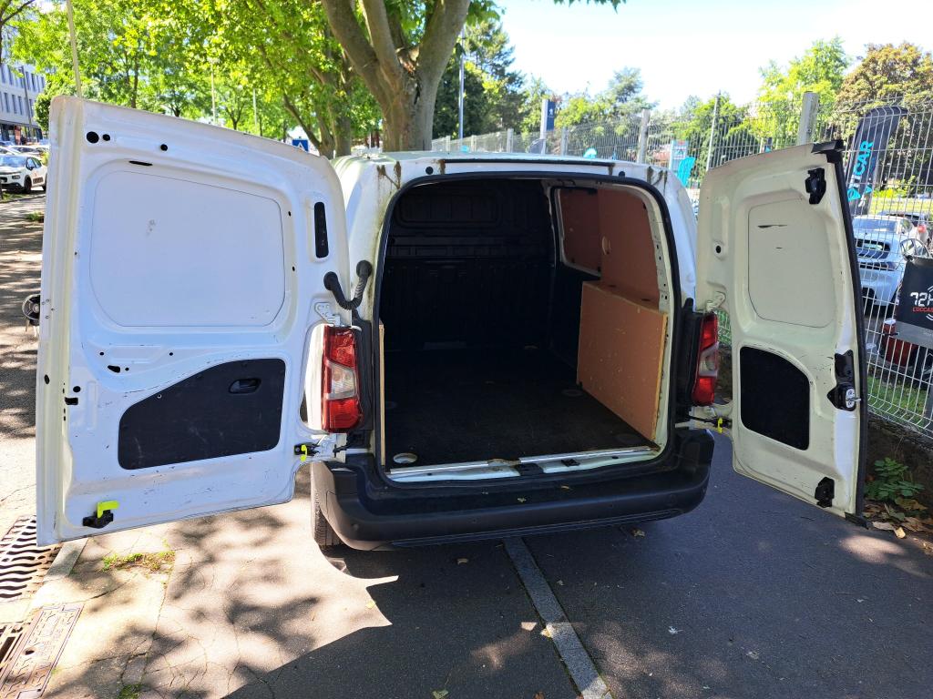 Peugeot PARTNER FOURGON STANDARD 650 KG BLUEHDI 100 S&S BVM5 ASPHALT 2021