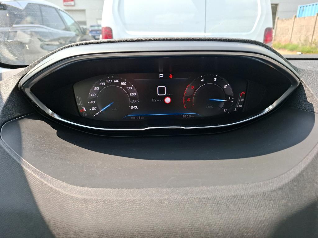 Peugeot 3008 BlueHDi 130ch S&S EAT8 Active Pack 2022