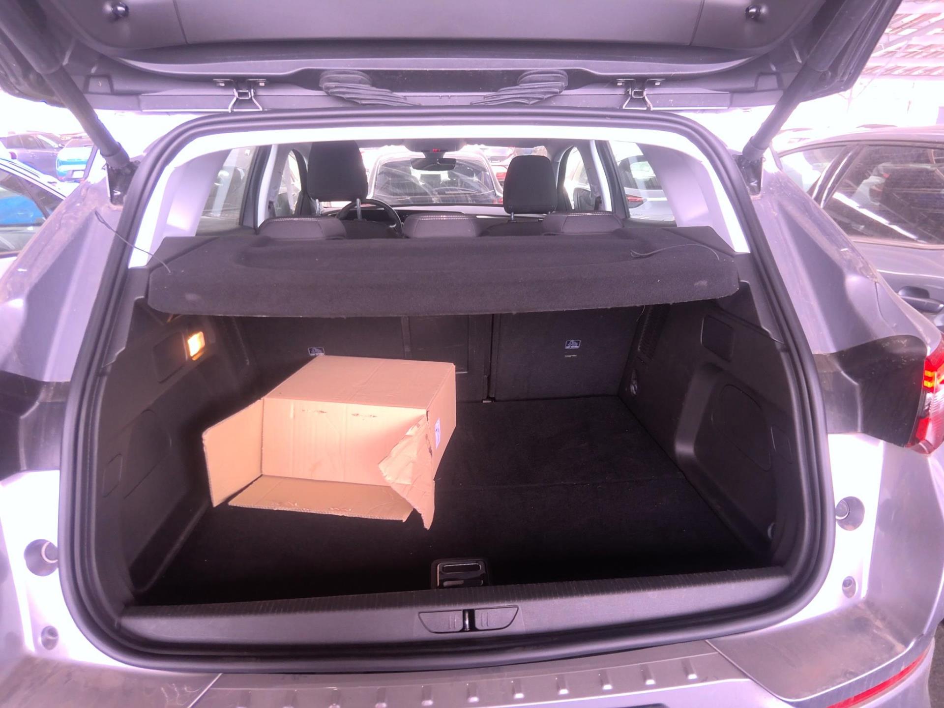 Opel Grandland Hybrid 225 ch BVA8 Design & Tech 2022