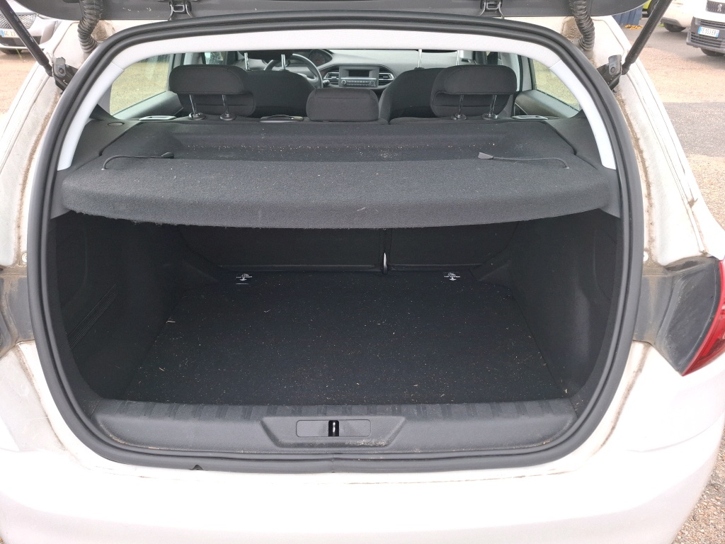 Peugeot 308 1.6 BlueHDi 100ch S&S BVM5 Access 2018