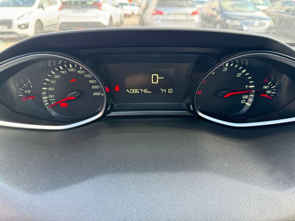 Foto Peugeot 308 5