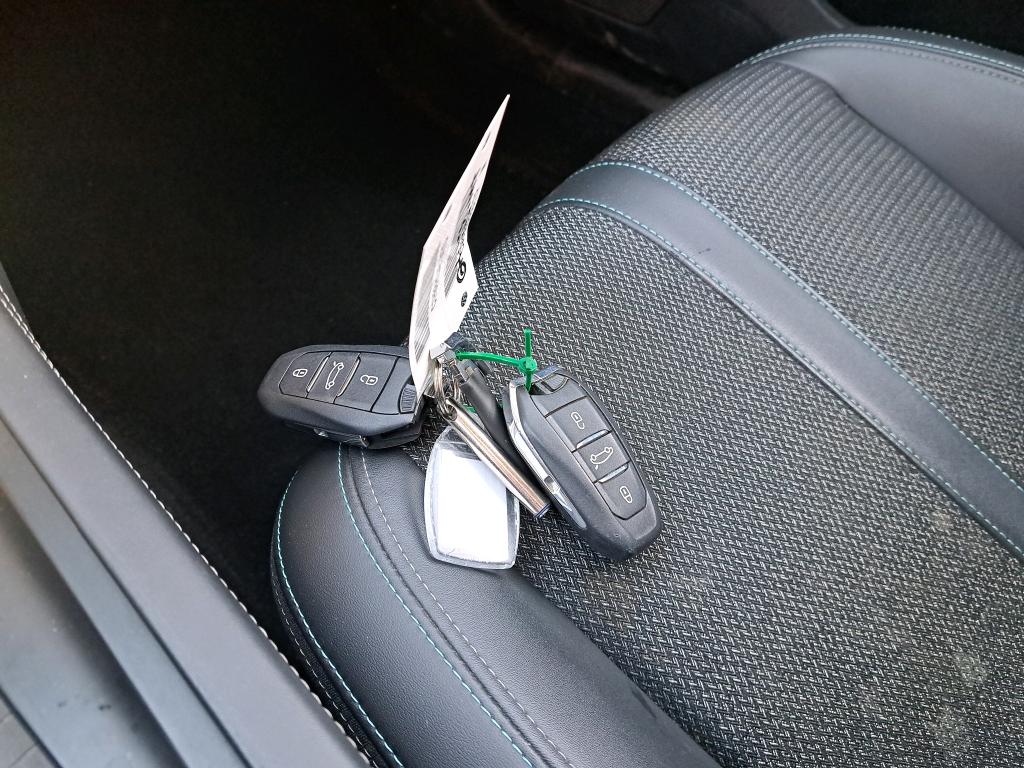 Peugeot 308 SW BlueHDi 130ch S&S EAT8 Allure 2022