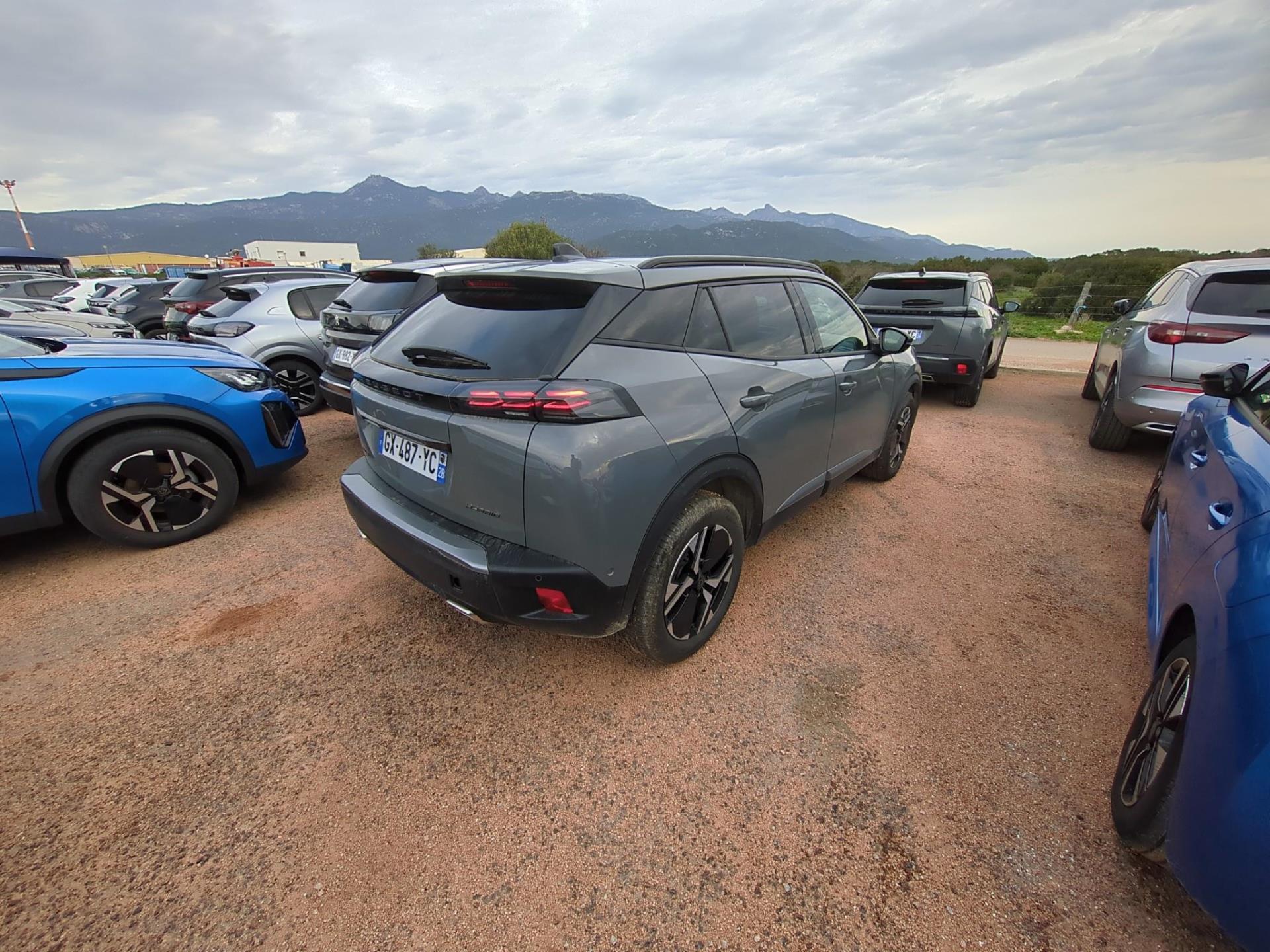 Peugeot 2008 Hybrid 136 e-DCS6 Allure 2024