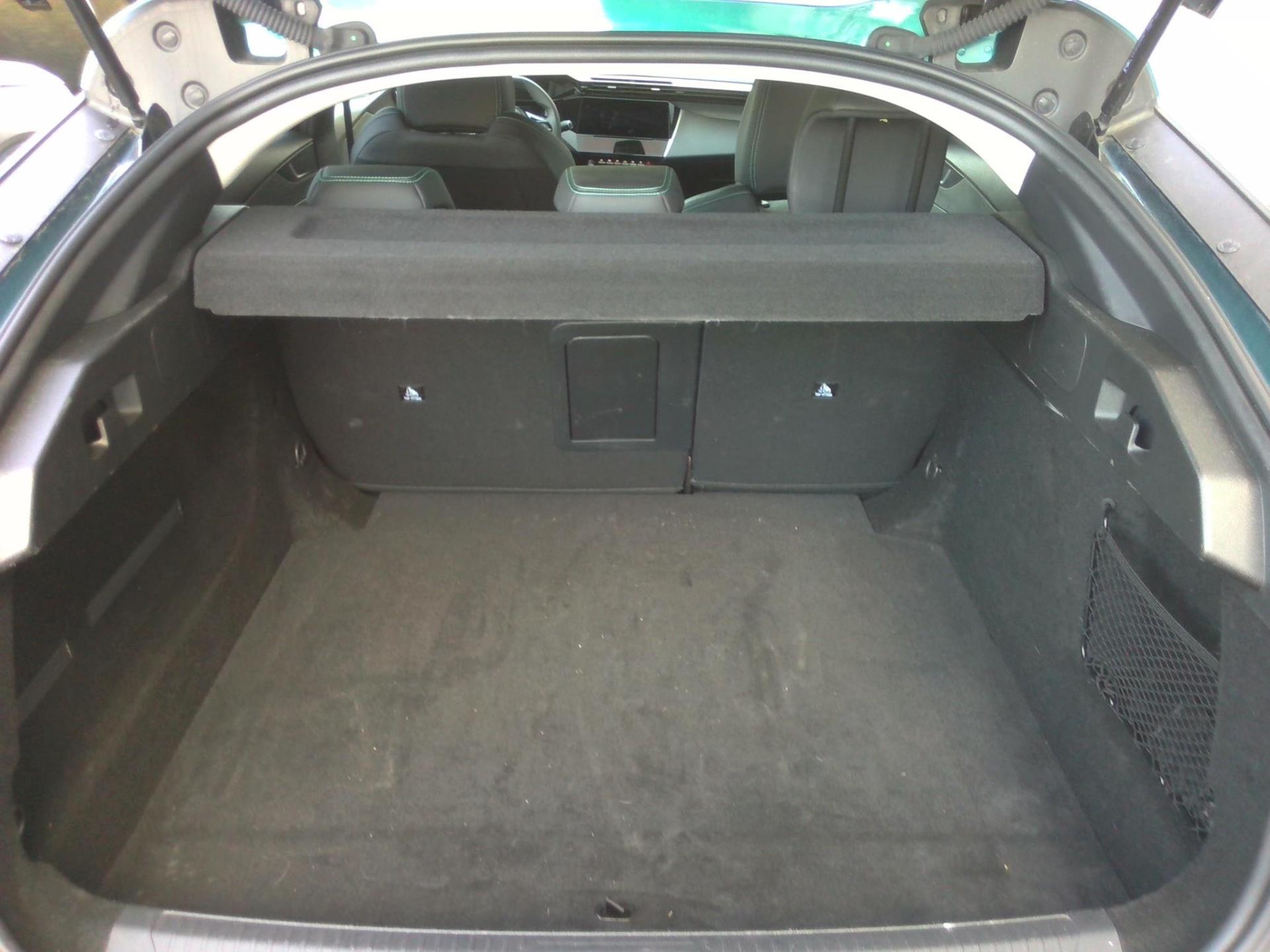 Peugeot 408 Hybrid 145 e-DCS6 Allure 2025