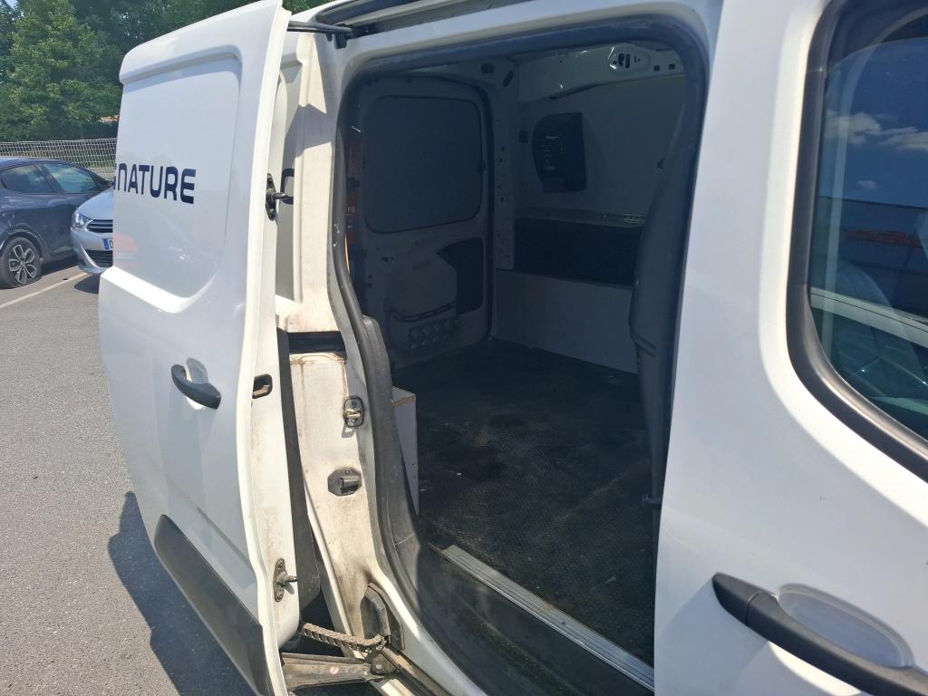 Peugeot PARTNER FOURGON STANDARD 650 KG BLUEHDI 100 S&S BVM5 PREMIUM 2021