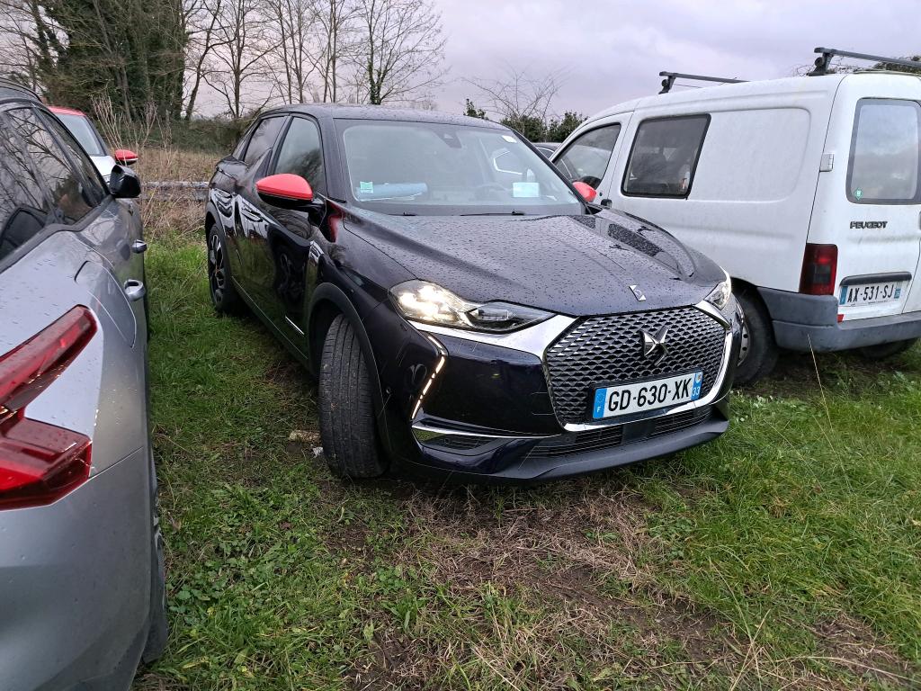 DS DS3 Crossback BlueHDi 130 EAT8 Ines de la Fressange Paris 2021