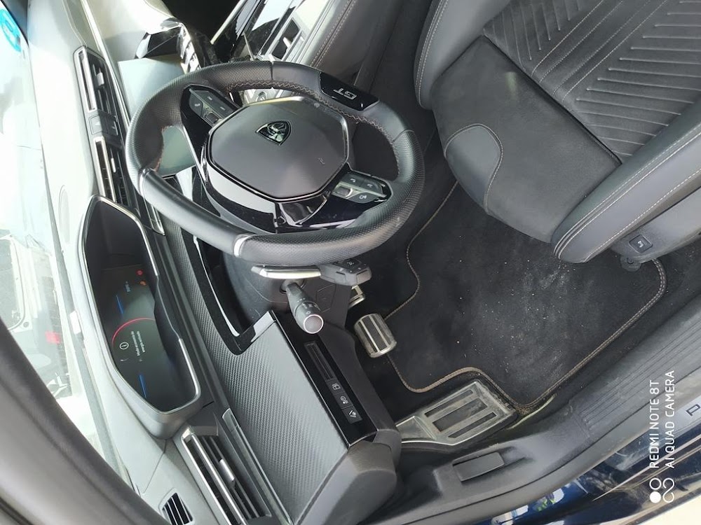 Foto Peugeot 508 Hybrid 12