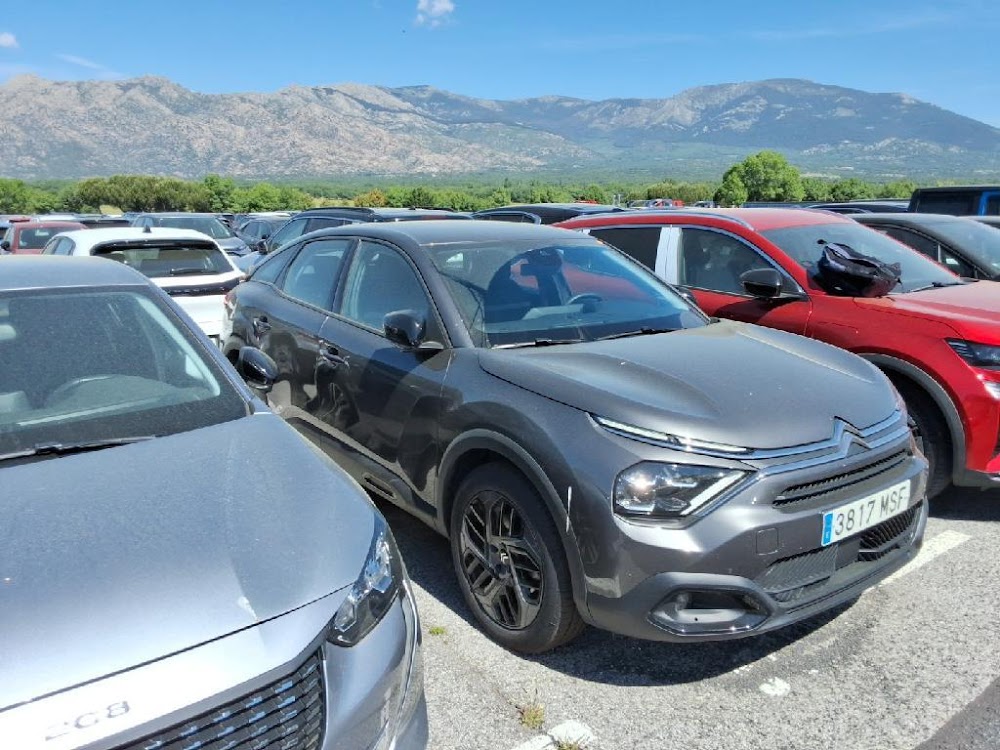 Foto Citroën C4 X 8