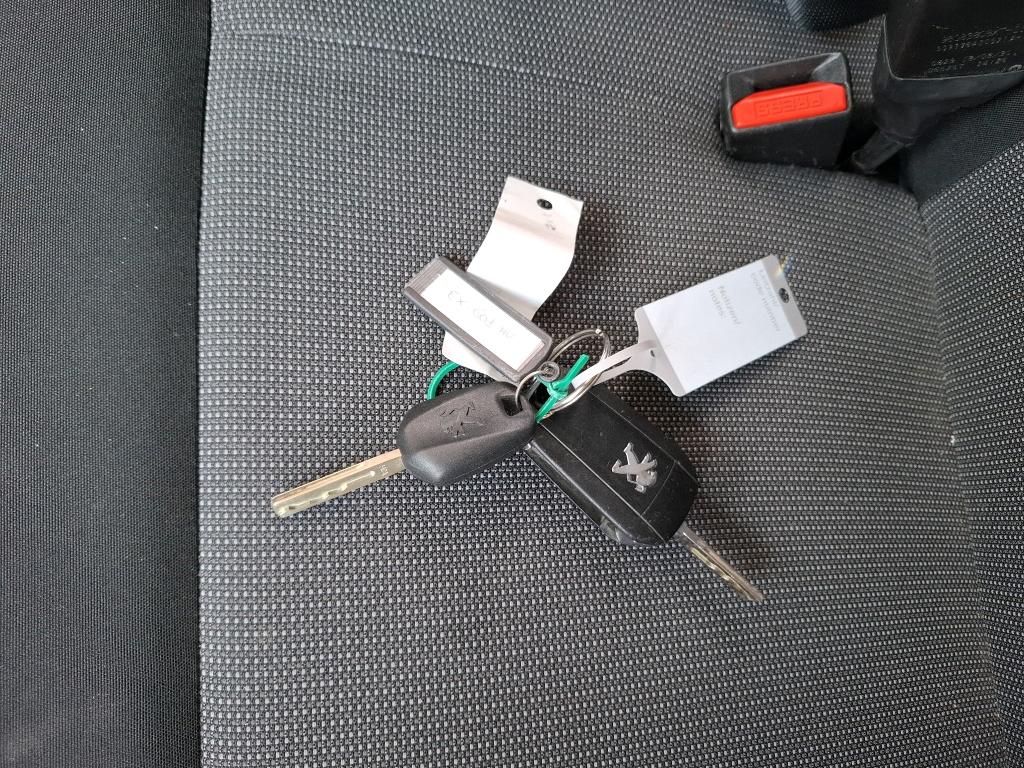 Peugeot EXPERT FGN TOLE STANDARD 2.0  BLUEHDI 120 S&S BVM6 PREMIUM 2018