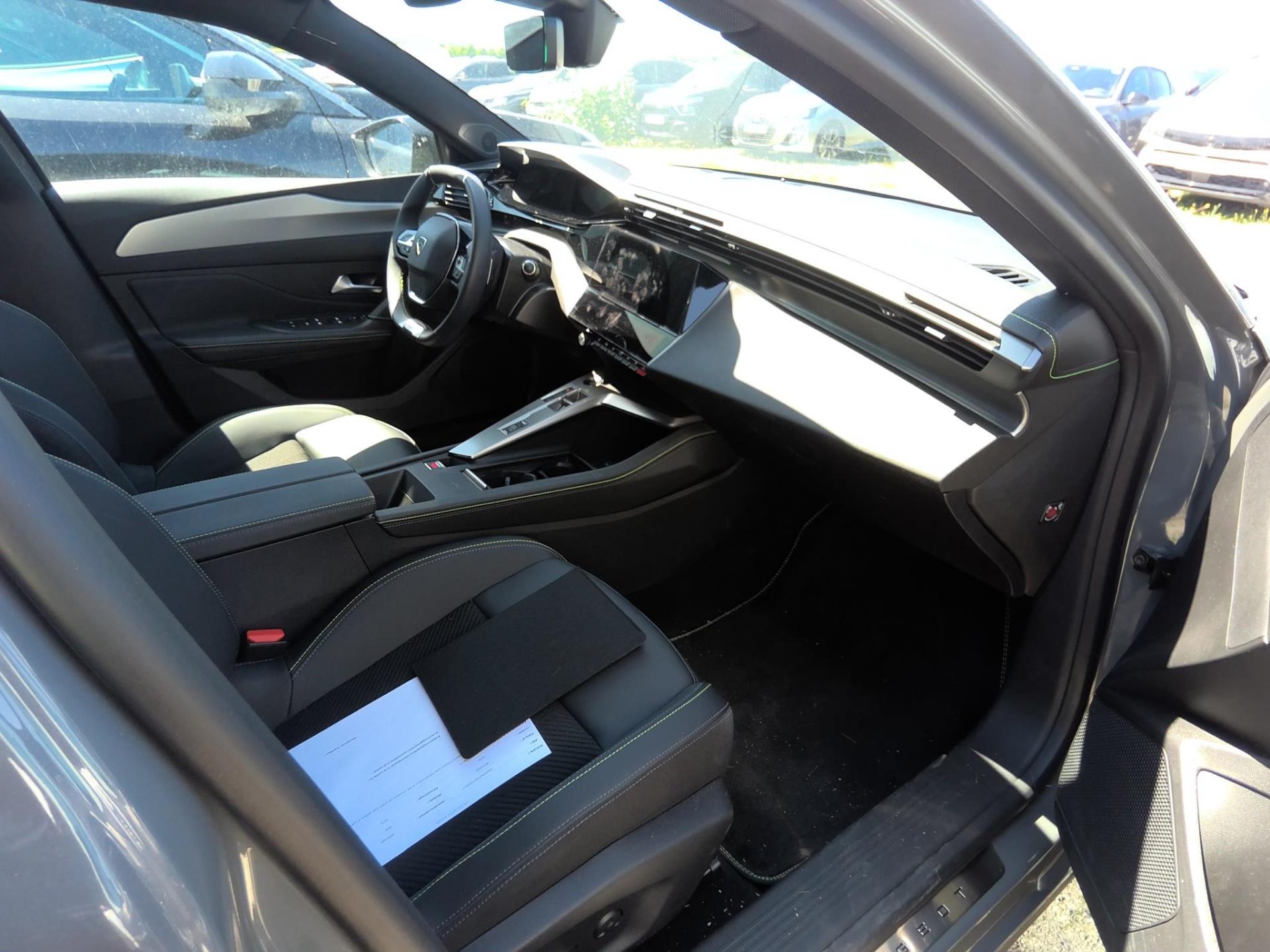 Peugeot 408 Hybrid 145 e-DCS6 GT 2025