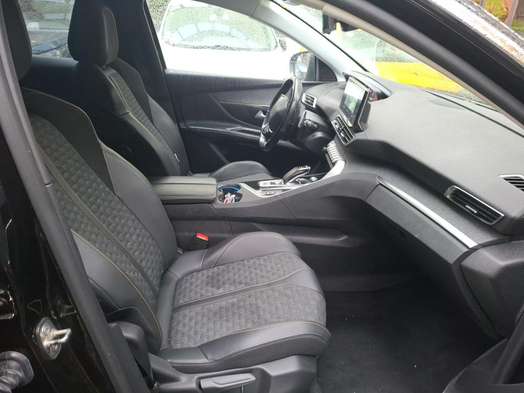 Peugeot 3008 Hybrid 225 e-EAT8 Roadtrip 2021