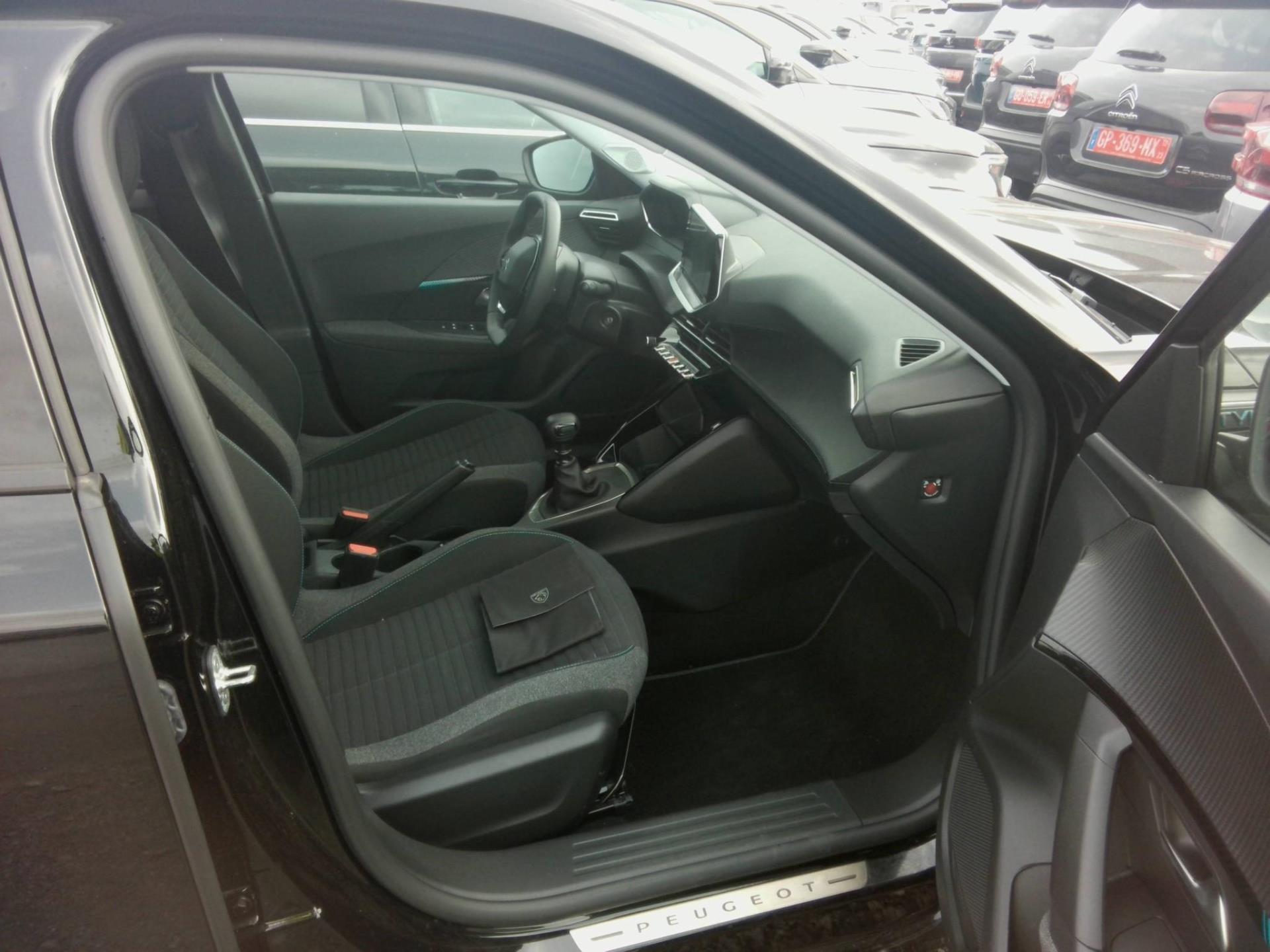 Peugeot 2008 PureTech 130 S&S BVM6 Style 2022