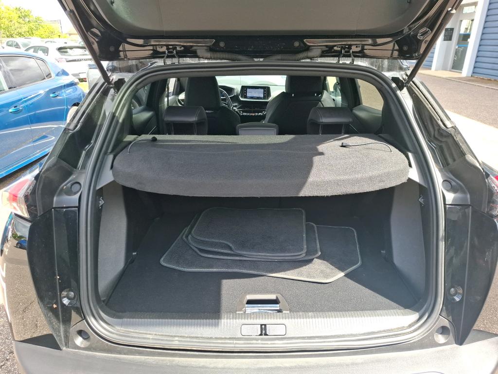Peugeot 2008 PureTech 130 S&S EAT8 GT 2022