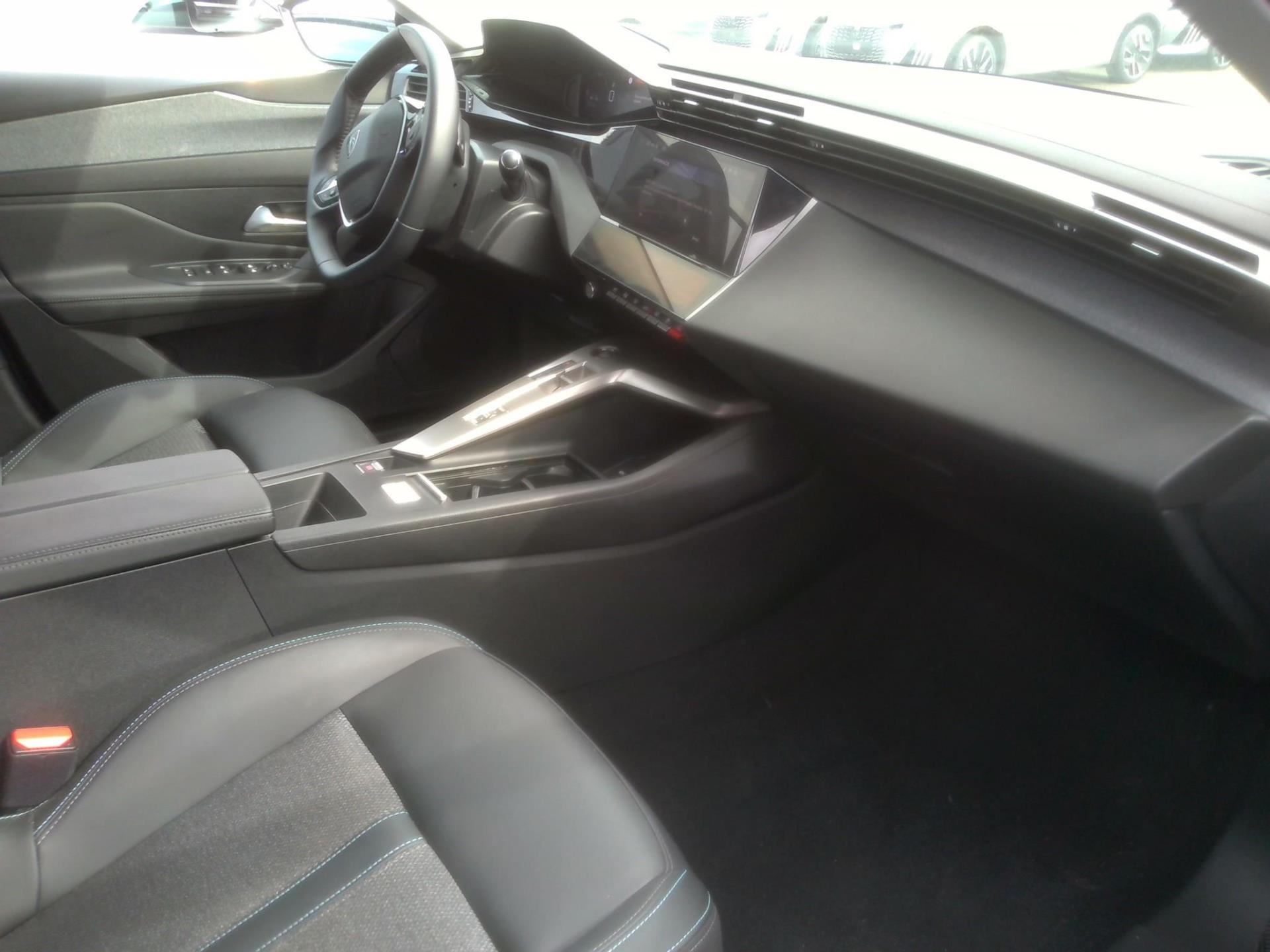 Peugeot 308 SW BlueHDi 130ch S&S EAT8 Allure 2024