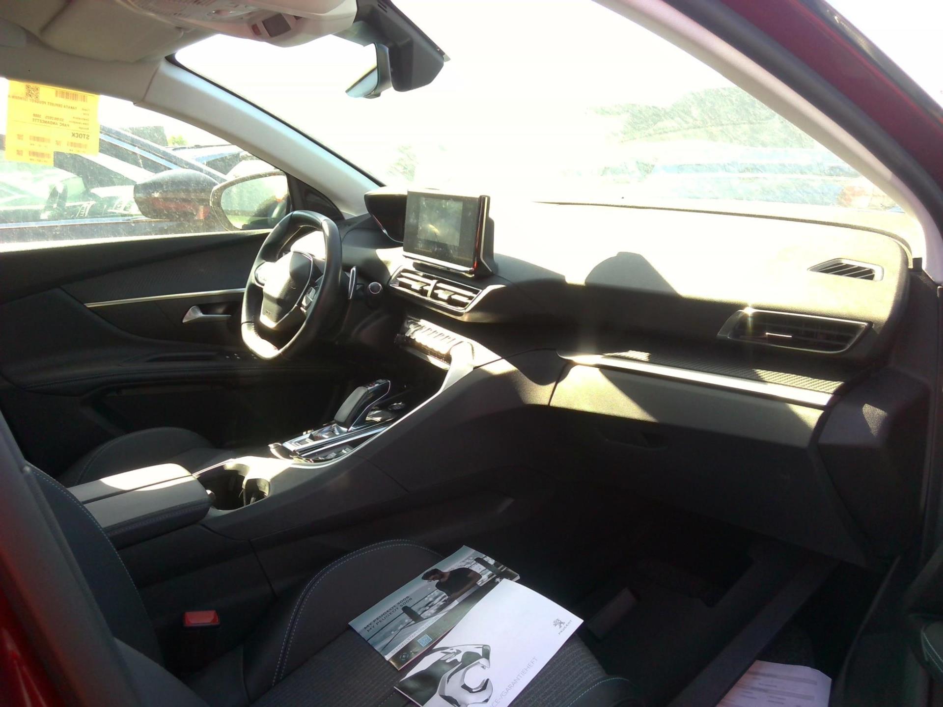 Peugeot 3008 Hybrid 225 e-EAT8 Allure 2022