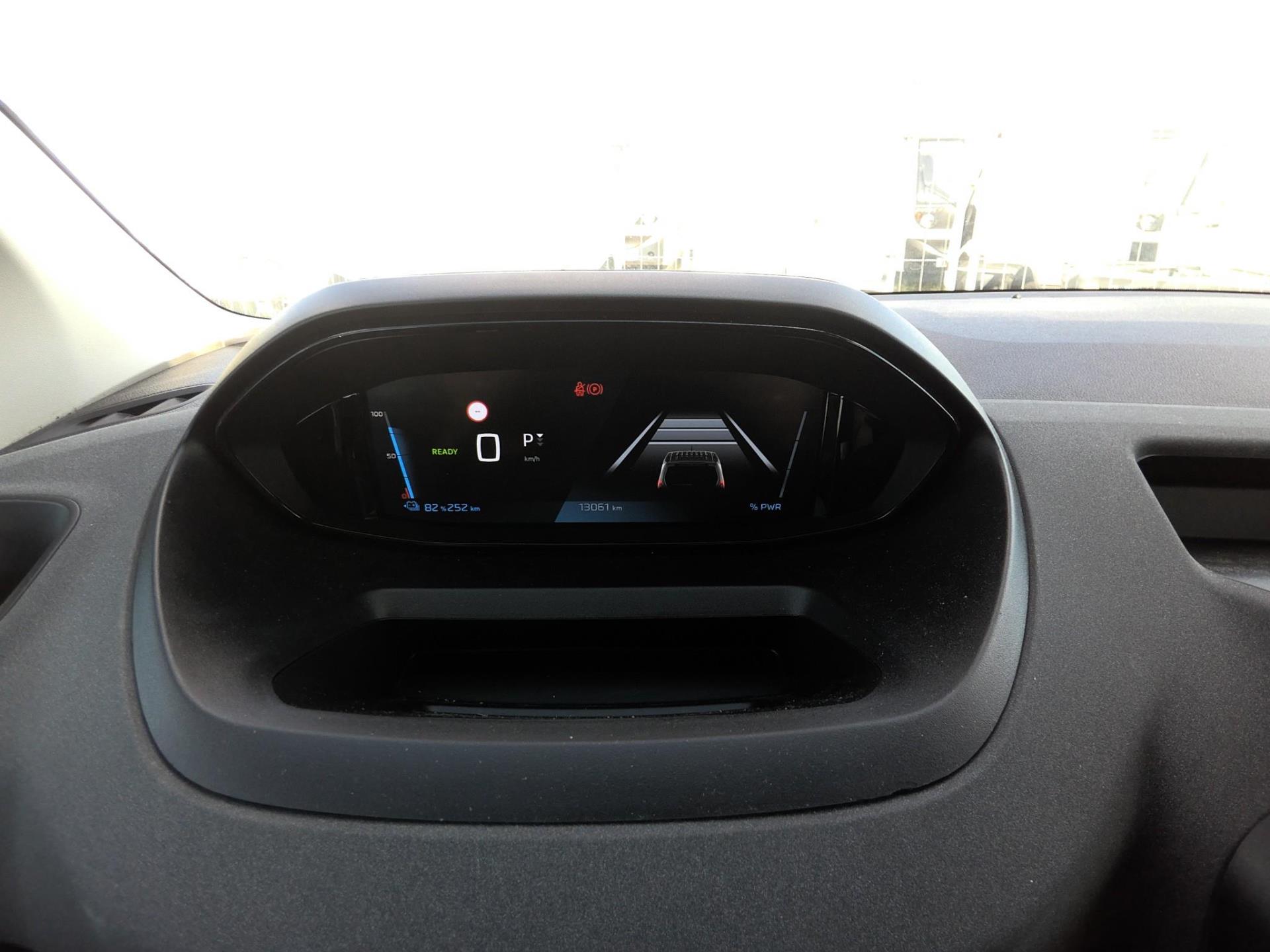 Peugeot e-Rifter XL e136ch Batterie 54kWh 5pl GT 2025