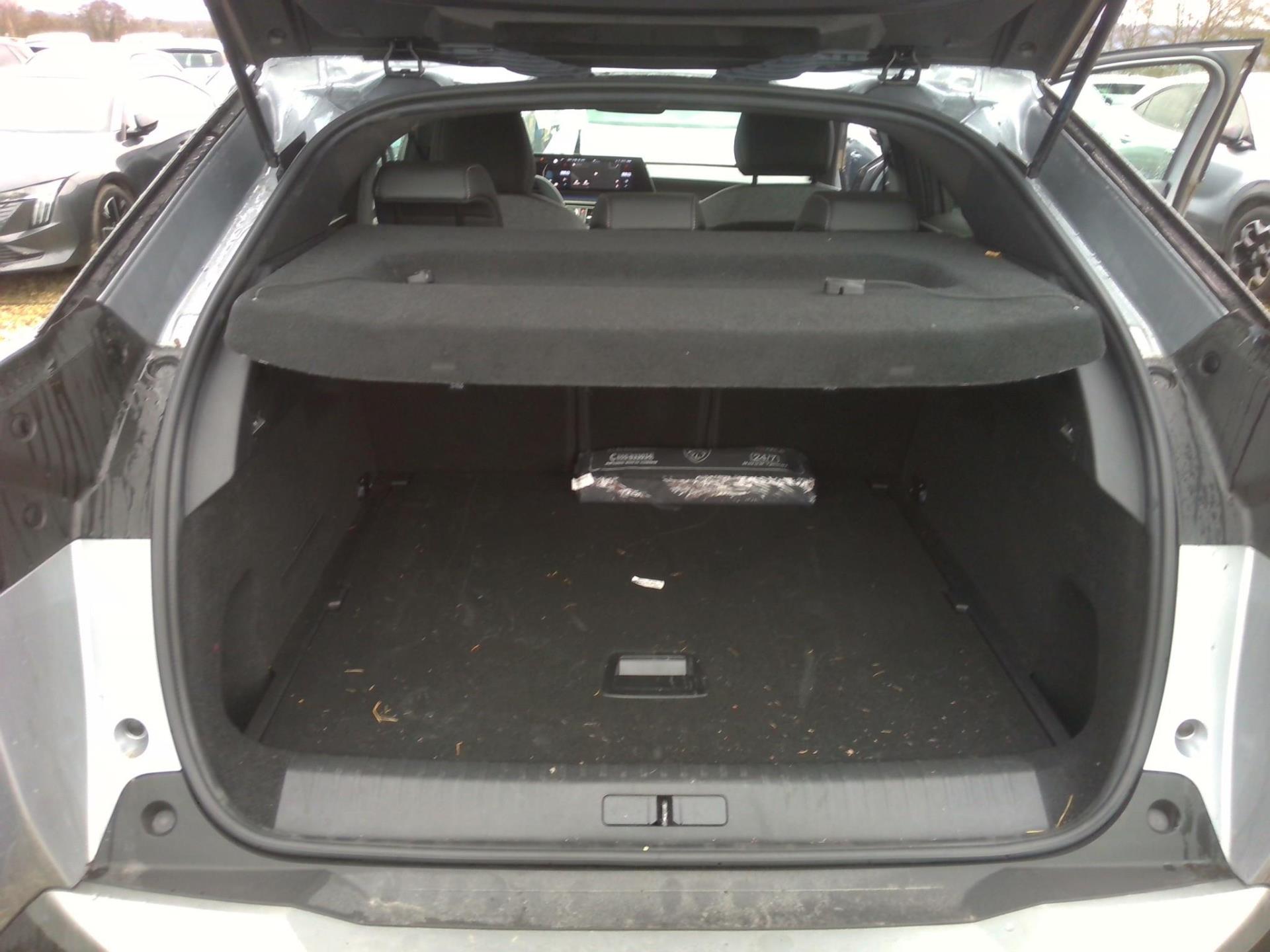 Peugeot 3008 Hybrid 145 e-DCS6 Allure 2025