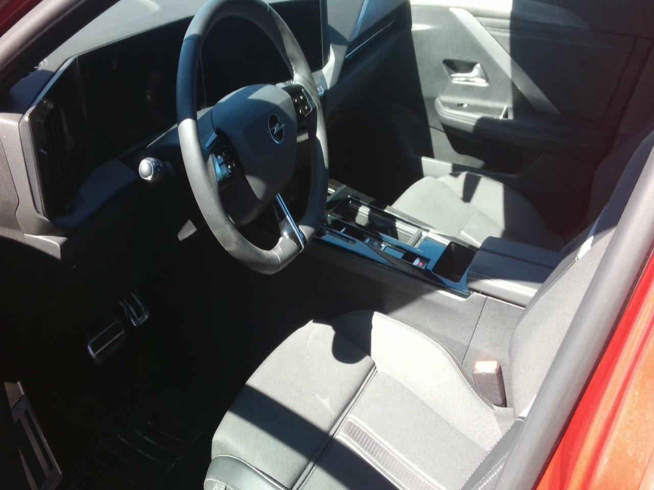 Foto Opel Astra 14