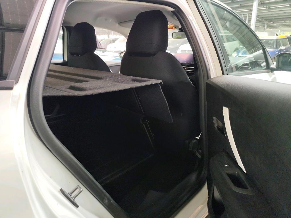 Citroen C4 SOCIETE BLUEHDI 130 S&S EAT8 FEEL NAV BUSINESS R 2022