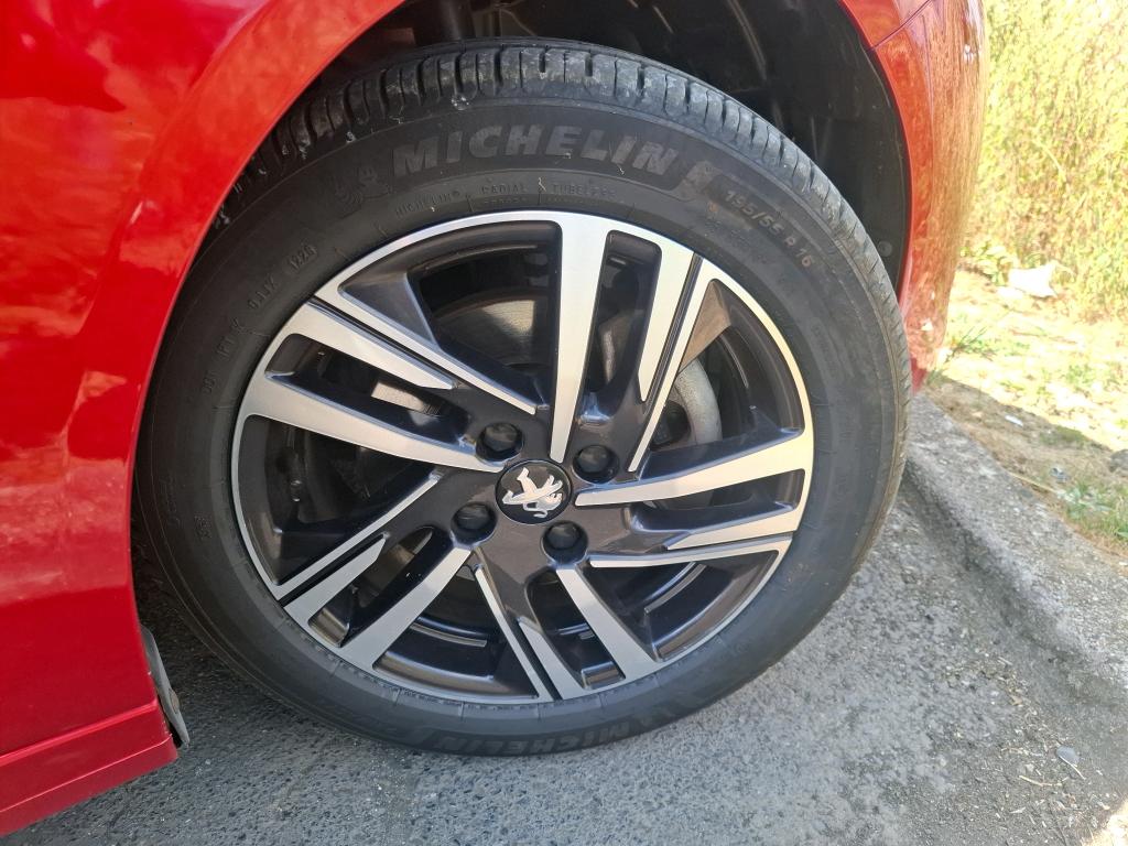 Peugeot 208 PureTech 100 S&S BVM6 Allure 2022