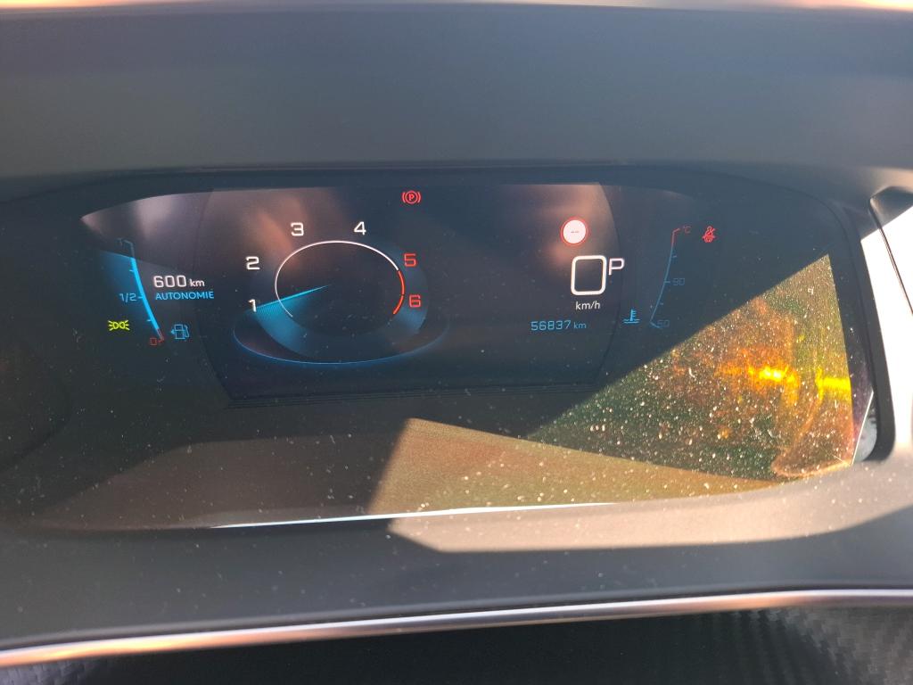 Peugeot 2008 BlueHDi 130 S&S EAT8 Allure Business 2021