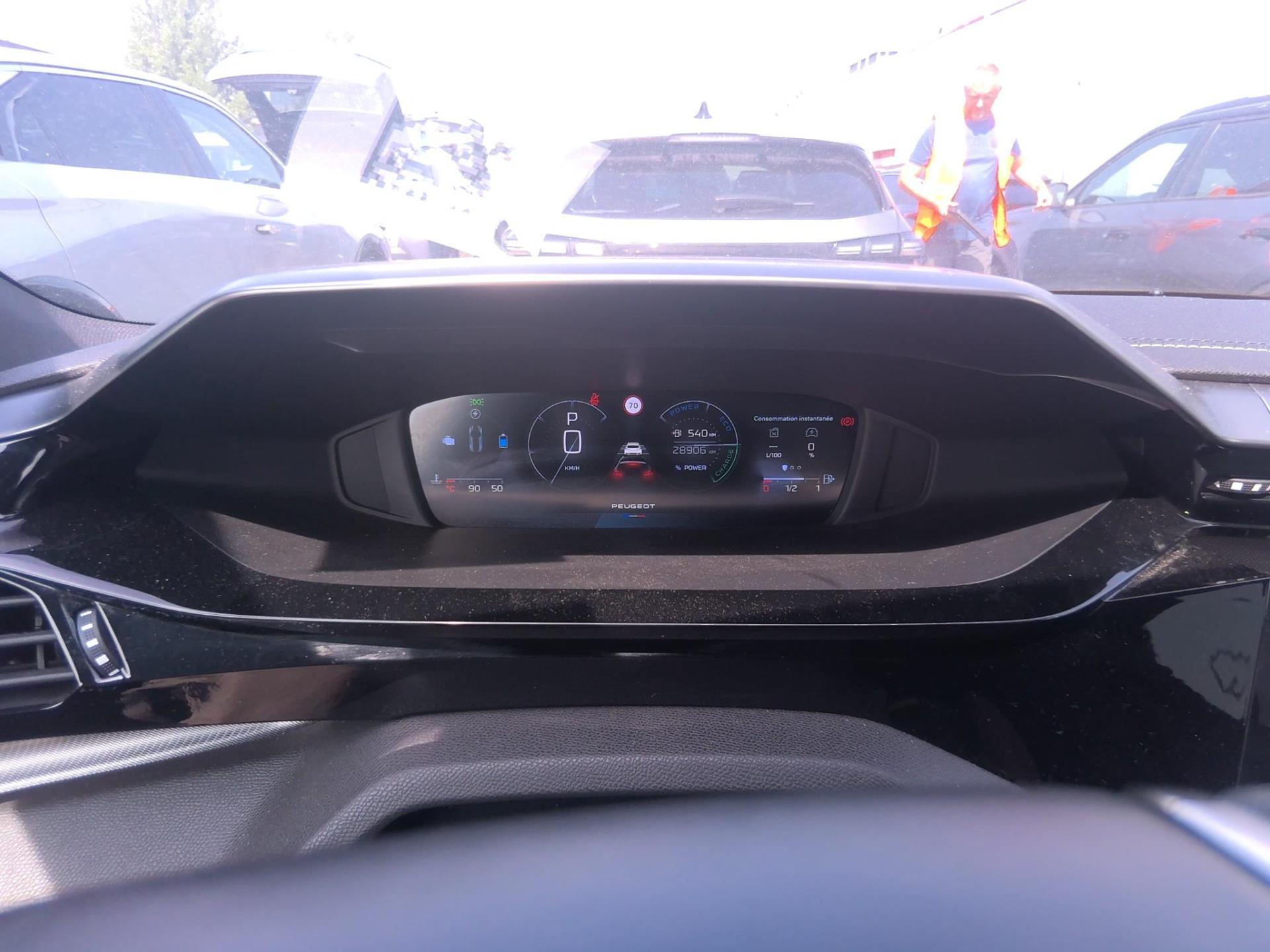 Peugeot 308 Hybrid 145 e-DCS6 GT 2025