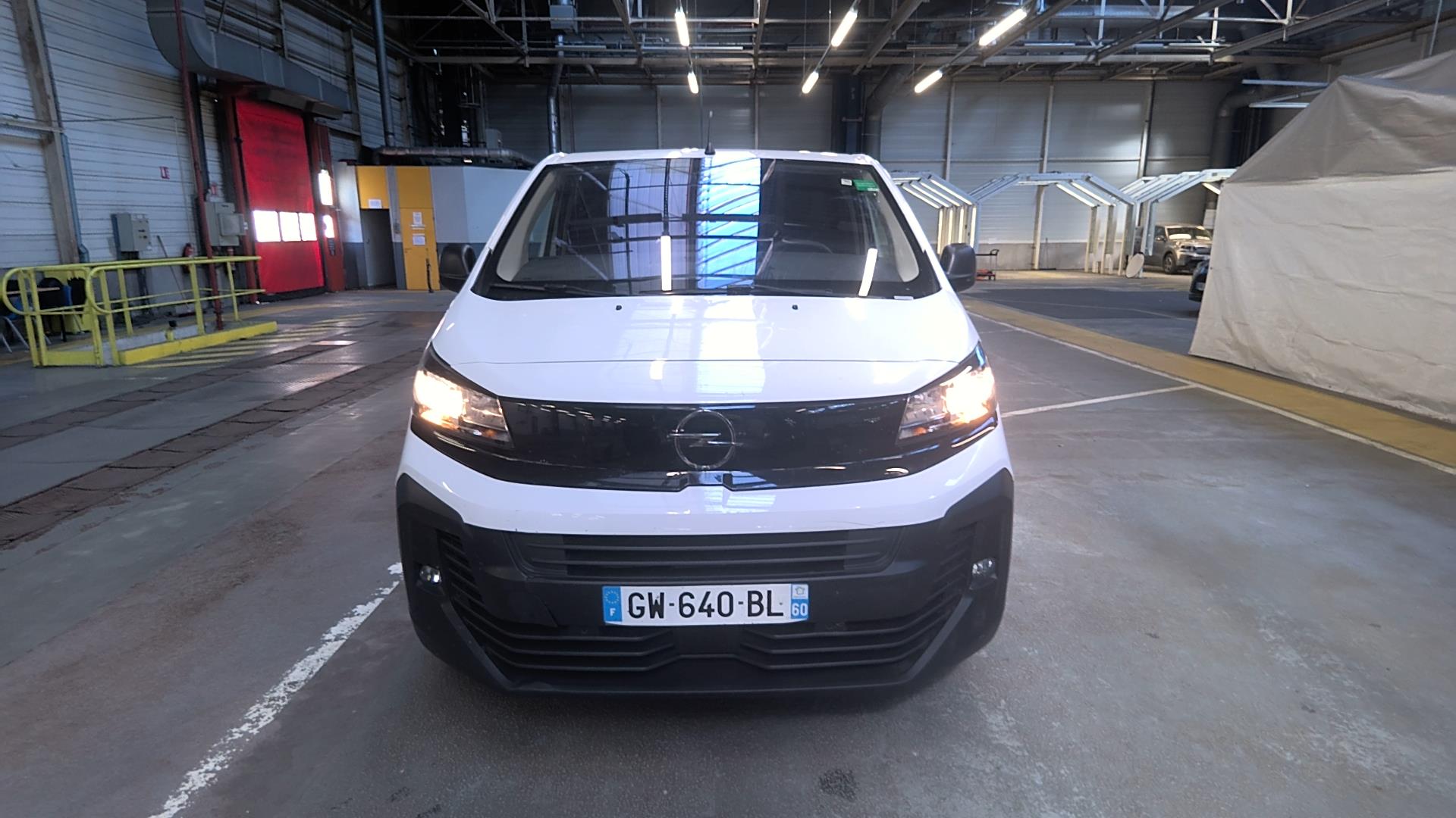Opel VIVARO FGN TAILLE M BLUEHDI 145 BVM6 2024