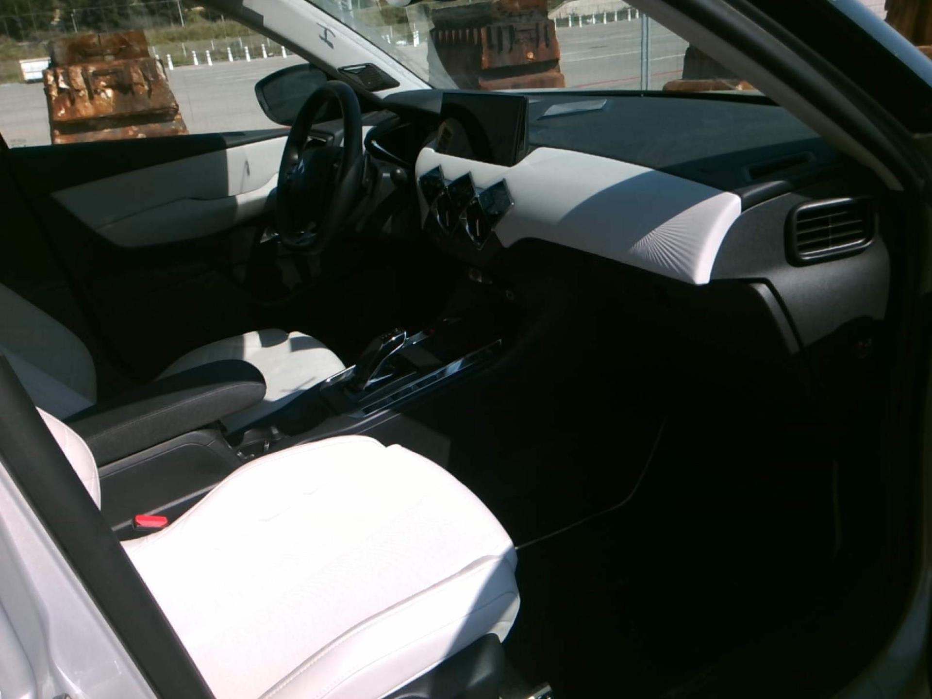 DS DS 3 PureTech 130 EAT8 Esprit de Voyage 2024