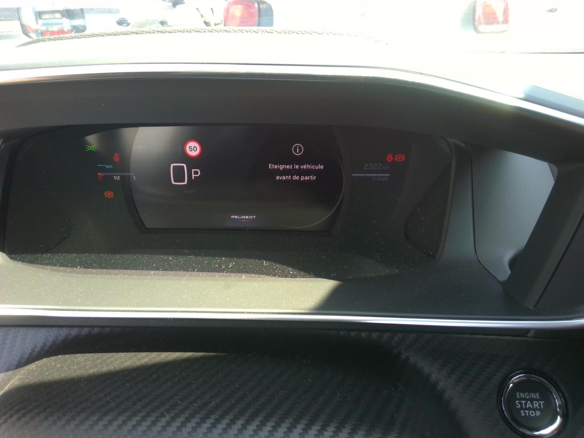 Peugeot 2008 Hybrid 145 ch e-DCS6 GT 2025