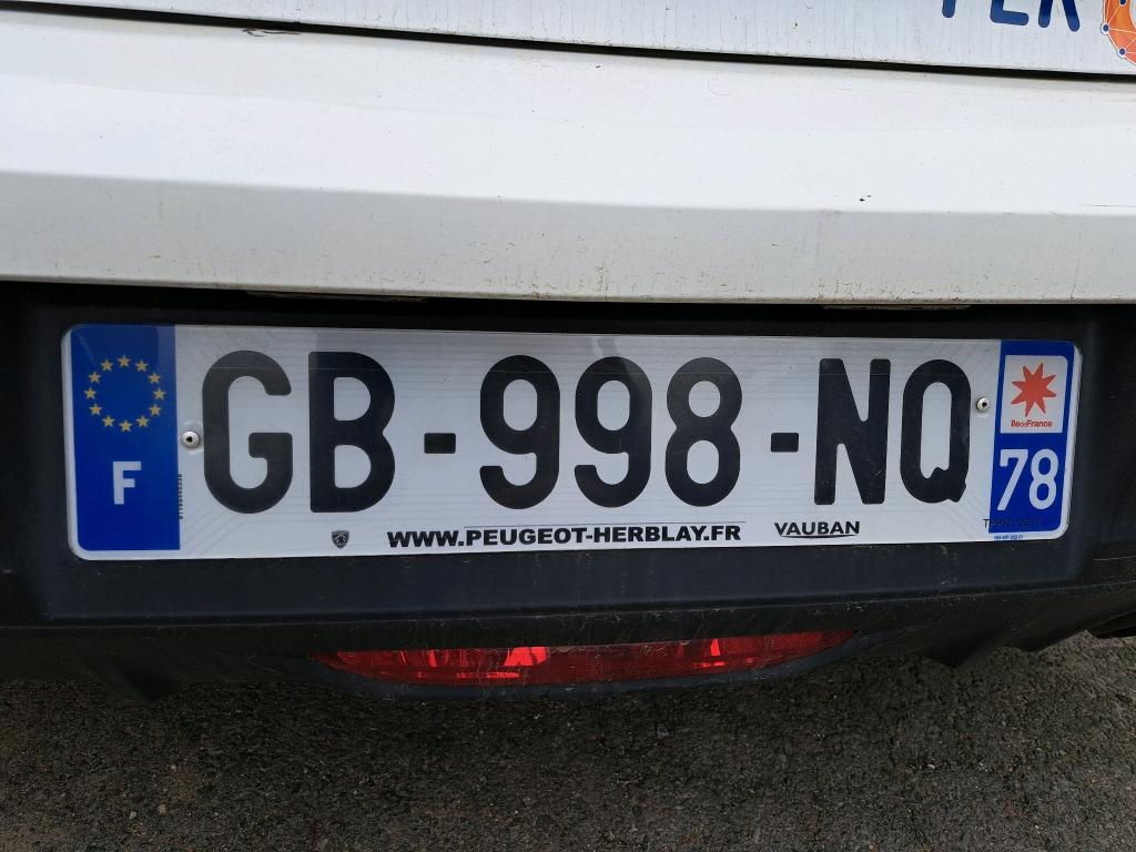 Peugeot 208 BLUEHDI 100 S&S BVM6 PREMIUM PACK 2021