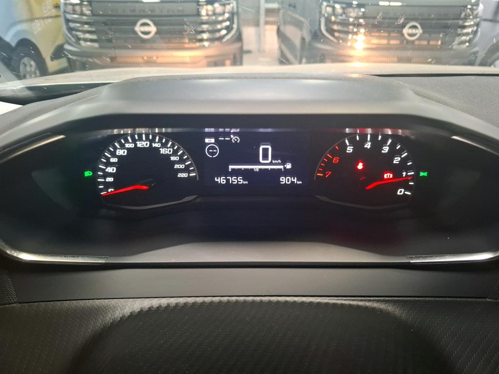 Peugeot 2008 PureTech 100 S&S BVM6 Active 2022