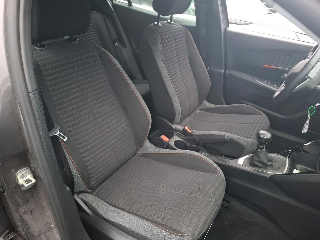 Peugeot 2008 PureTech 130 S&S BVM6 Active Pack 2022