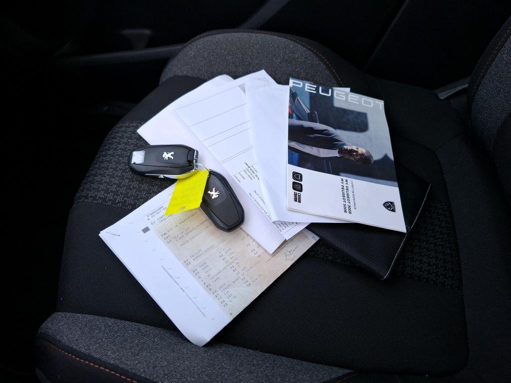 Peugeot 5008 BlueHDi 130ch S&S EAT8 Active Pack 2022