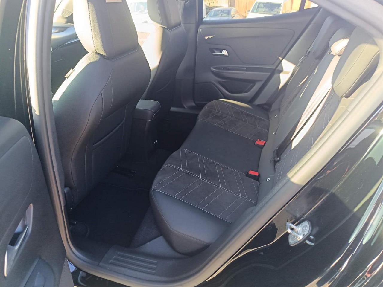 Foto Opel Mokka 12