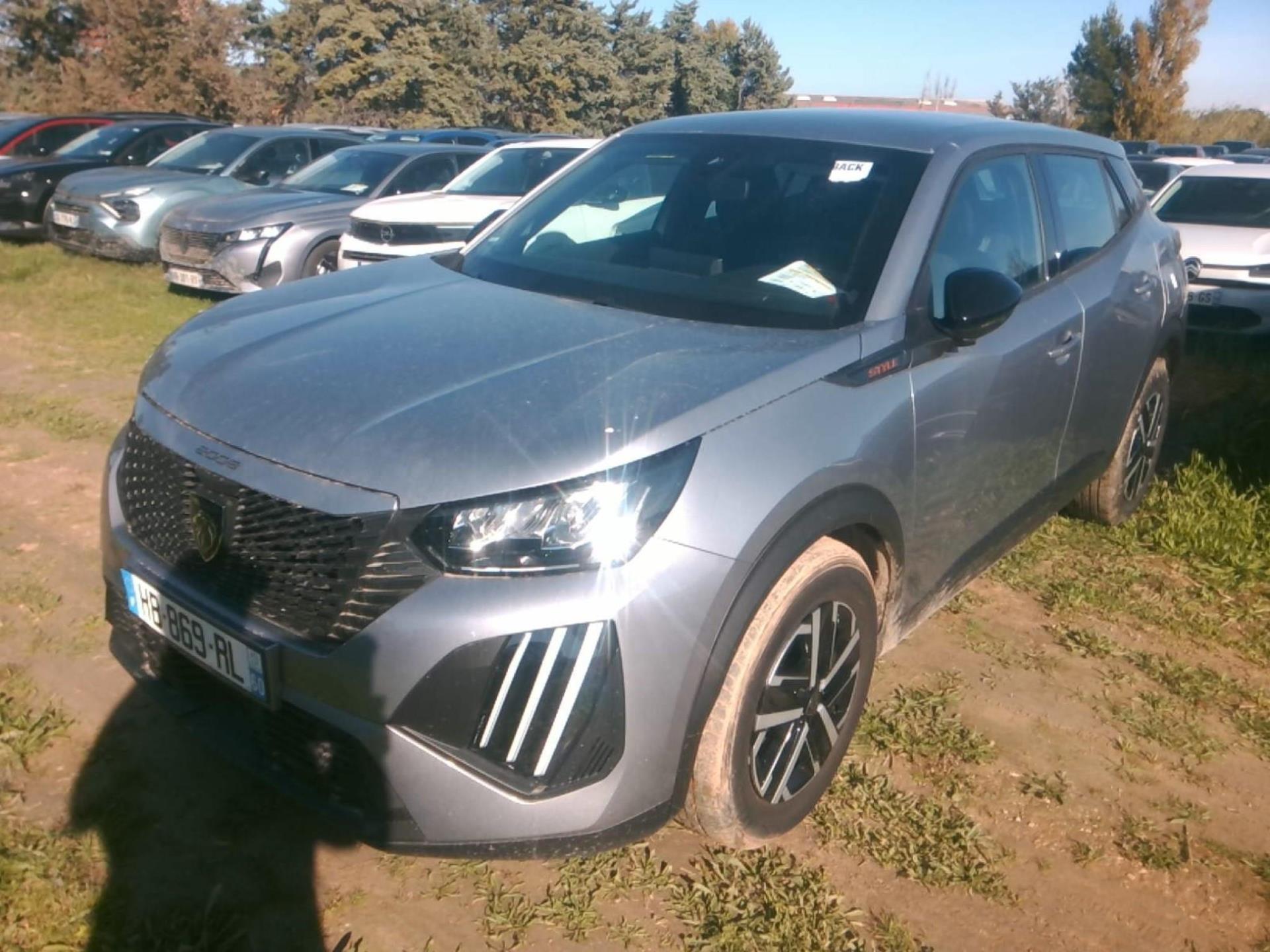 Peugeot 2008 Hybrid 136 e-DCS6 Style 2025