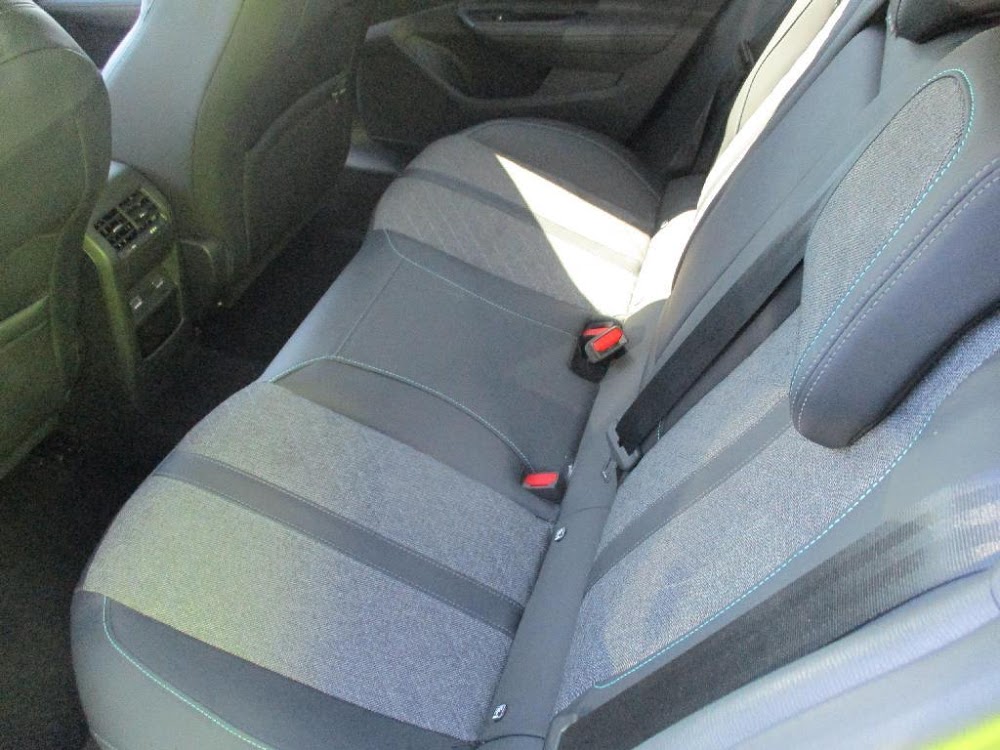 Foto Peugeot 408 10