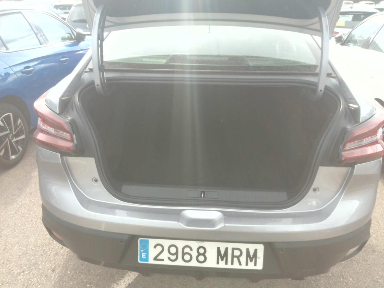 Foto Citroën C4 X 13