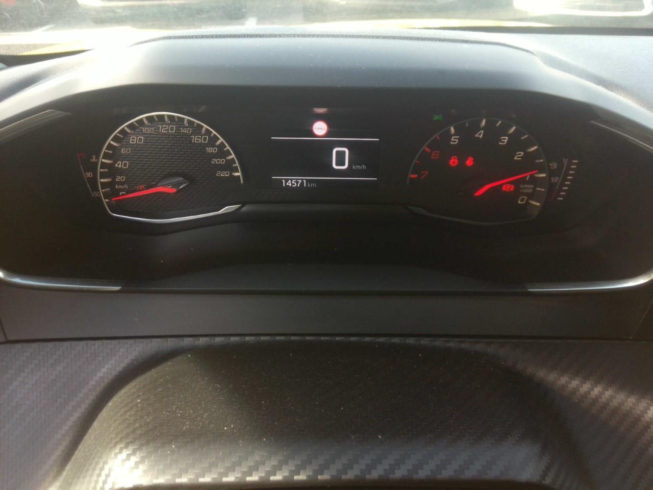 Foto Peugeot 208 5