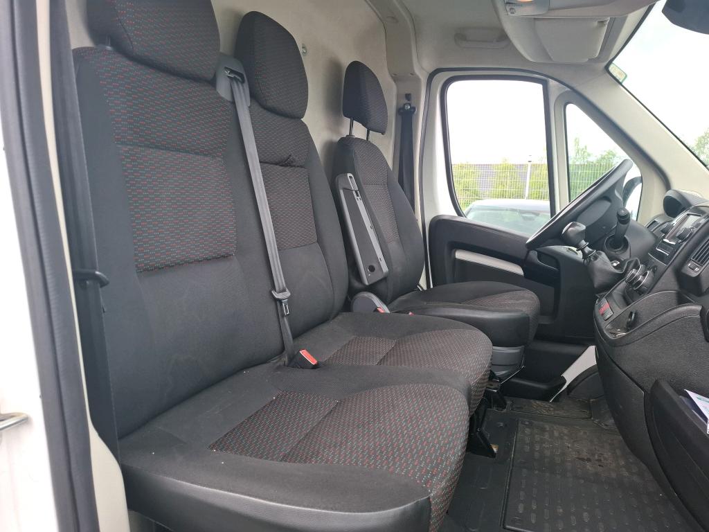 Peugeot BOXER TOLE 330 L1H1 BLUEHDI 120 S&S ASPHALT 2021