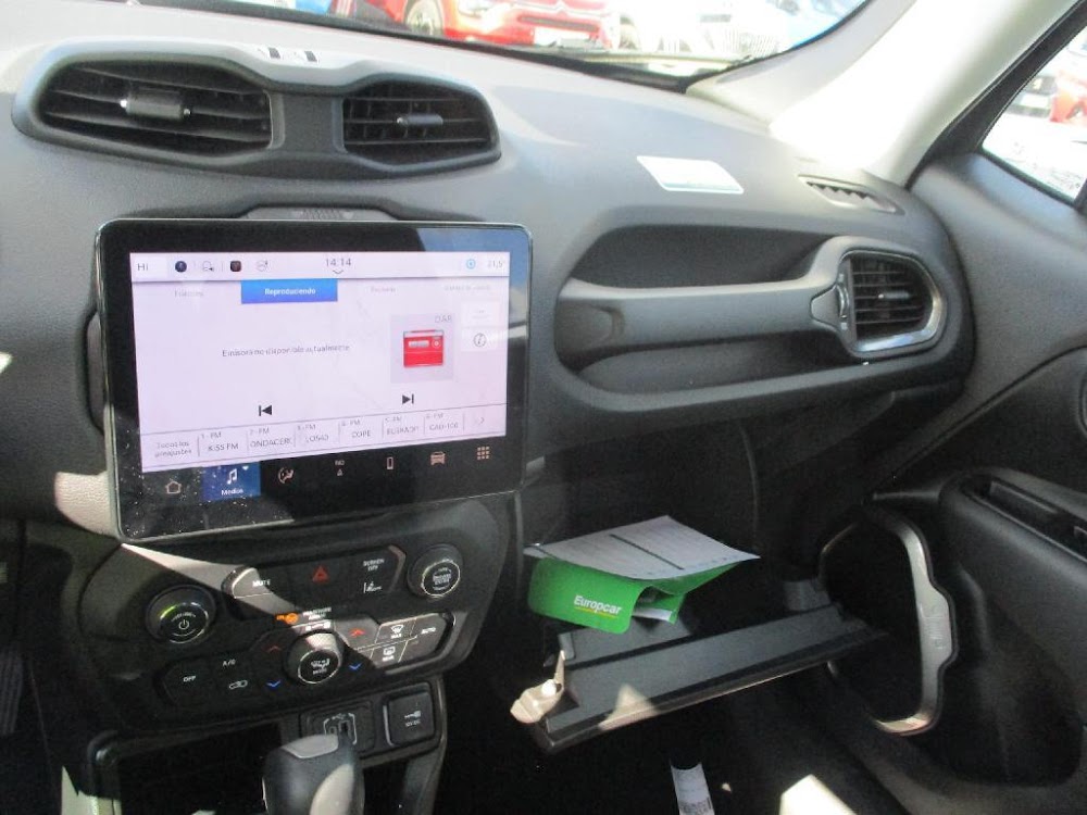 Foto Jeep Renegade Altitude 1.5 130cv e-Hybrid 11