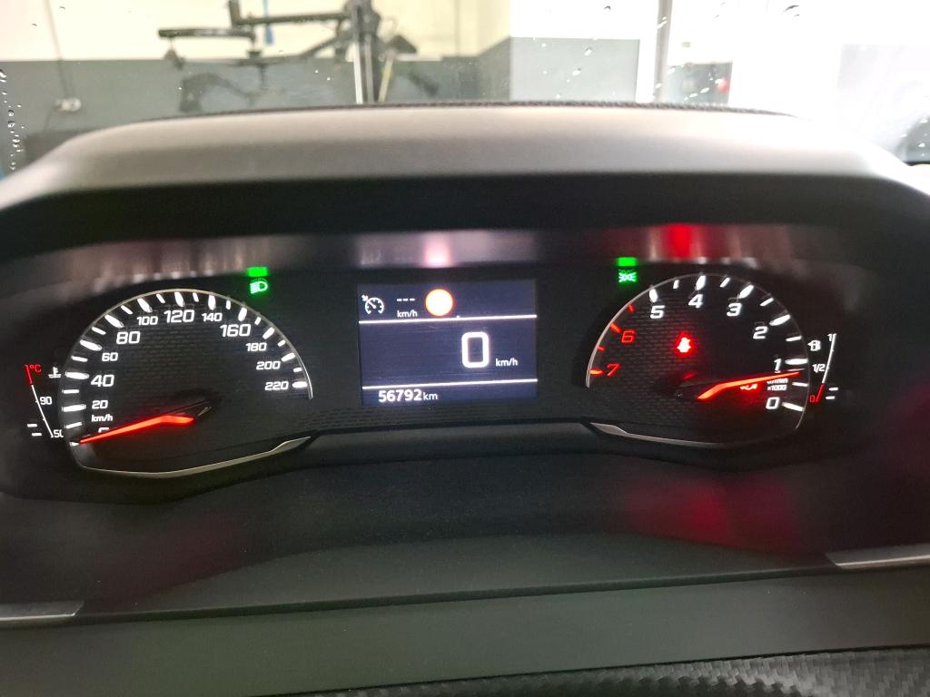 Peugeot 208 PureTech 100 S&S BVM6 Active Business 2021